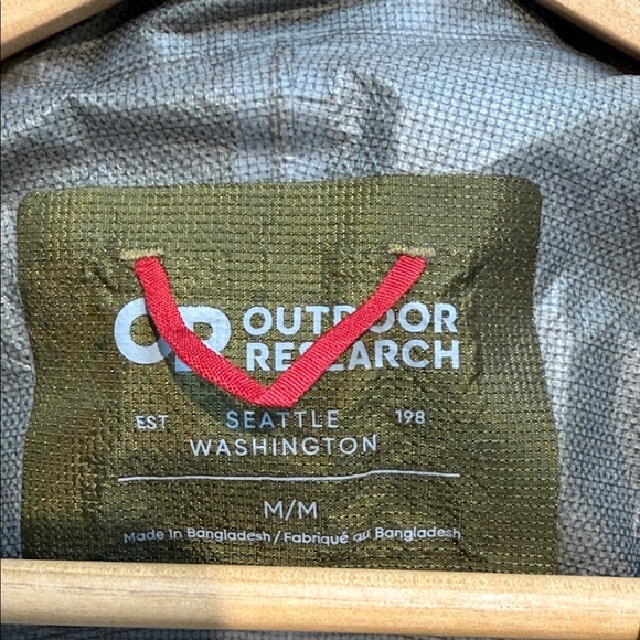 Outdoor Research Men's Helium Rain Jacket Windbreaker Size Medium - Picture 3 of 7